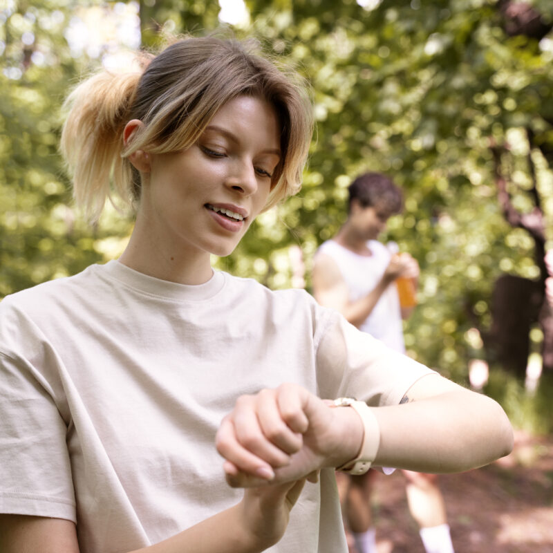 Что такое волонтёрские часы? Рассказали, зачем они нужны и как их получить