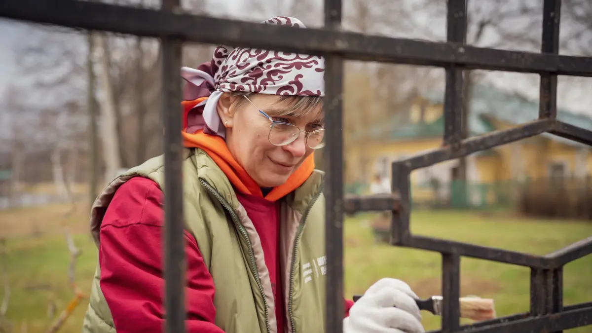 Волонтёры культуры провели восстановительные работы в Музее-заповеднике Менделеева и Блока