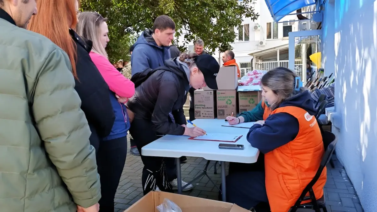 Новый пожар, эвакуация и работа волонтёров: что происходит в Туапсе после разлива нефти