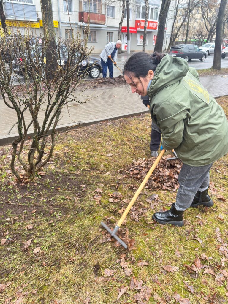 Субботник у ОДНТ