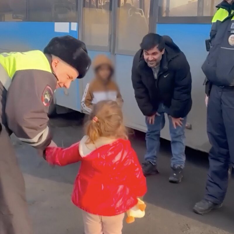 Водитель автобуса спасла ребёнка с проезжей части