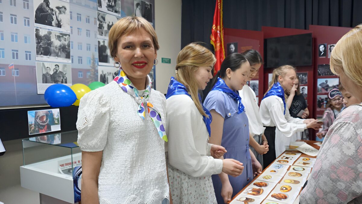 «Я как будто зажигаю огонёк»: серебряный волонтёр – о педагогике и приверженности одному делу