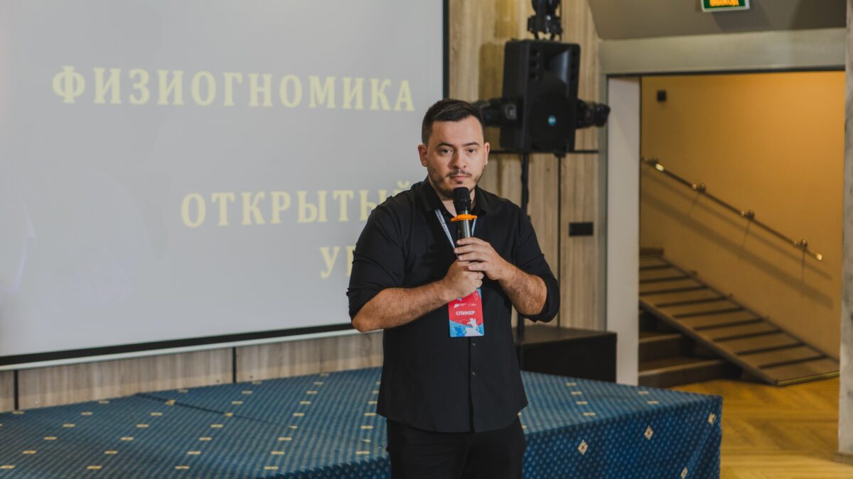 Как хвалить другого волонтёра без подколов и «соревнований»