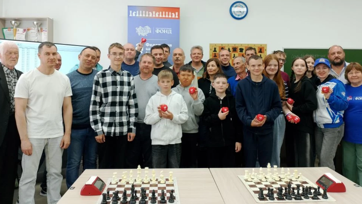 «Мой Алтай — шахматный»: фонд поддержал спортивный фестиваль в Советском районе