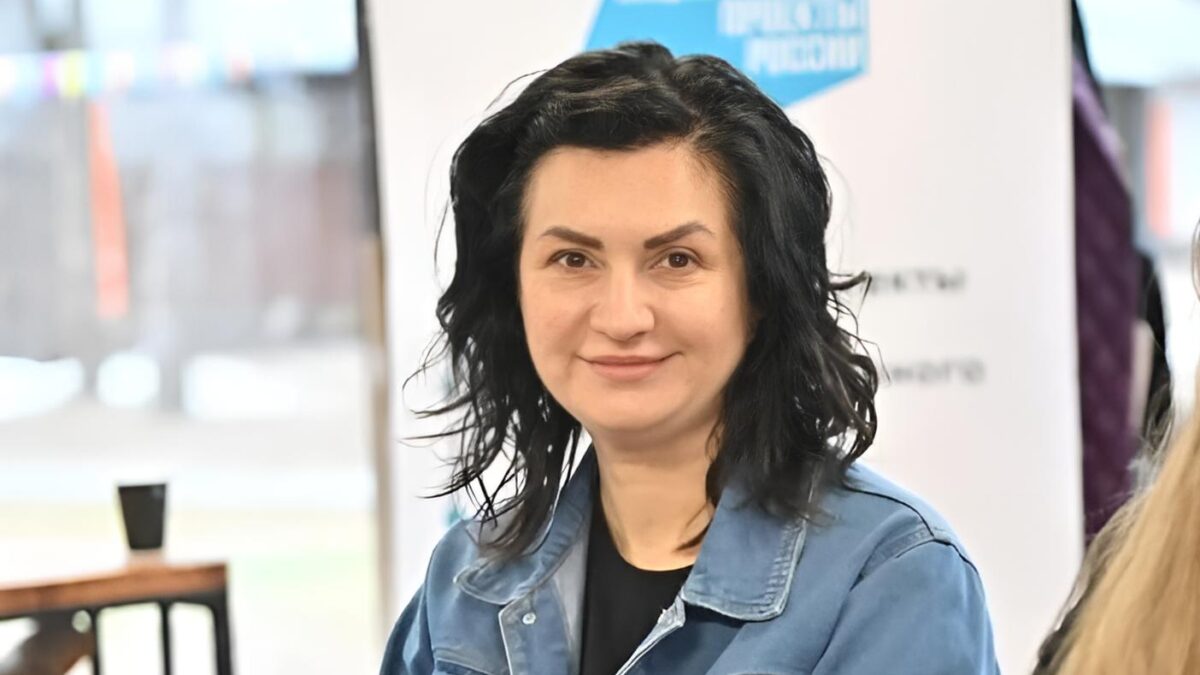 «Неприлично жить только ради себя»: психолог-педагог объединила сотни серебряных волонтёров