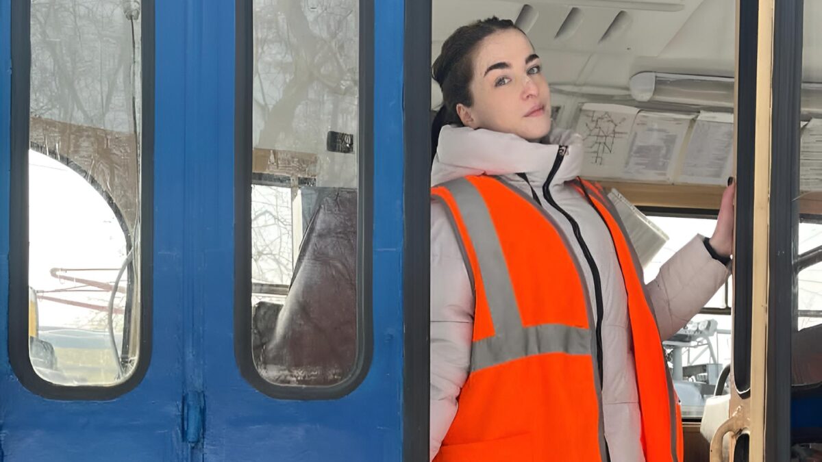 Водителем трамвая стала 21-летняя екатеринбурженка