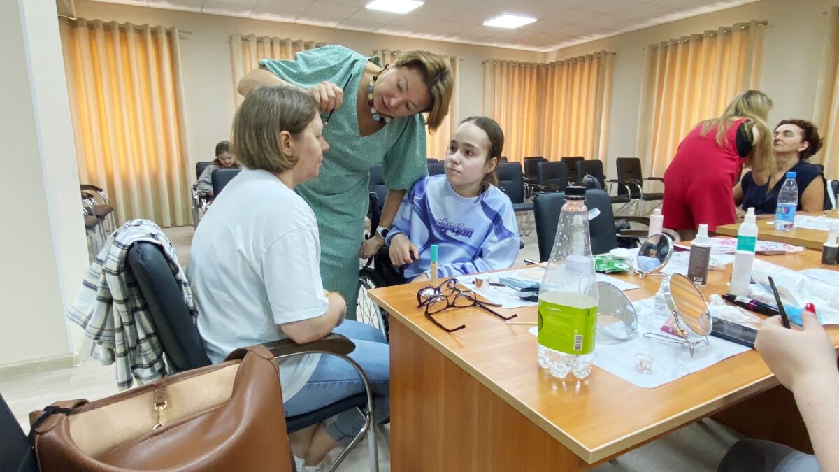 Мастер-класс по визажу в рамках проекта «Навигатор профессий»
