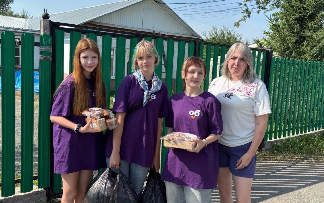 Волонтёры Добро.Центра передали помощь постояльцам дома престарелых «Жили-были»