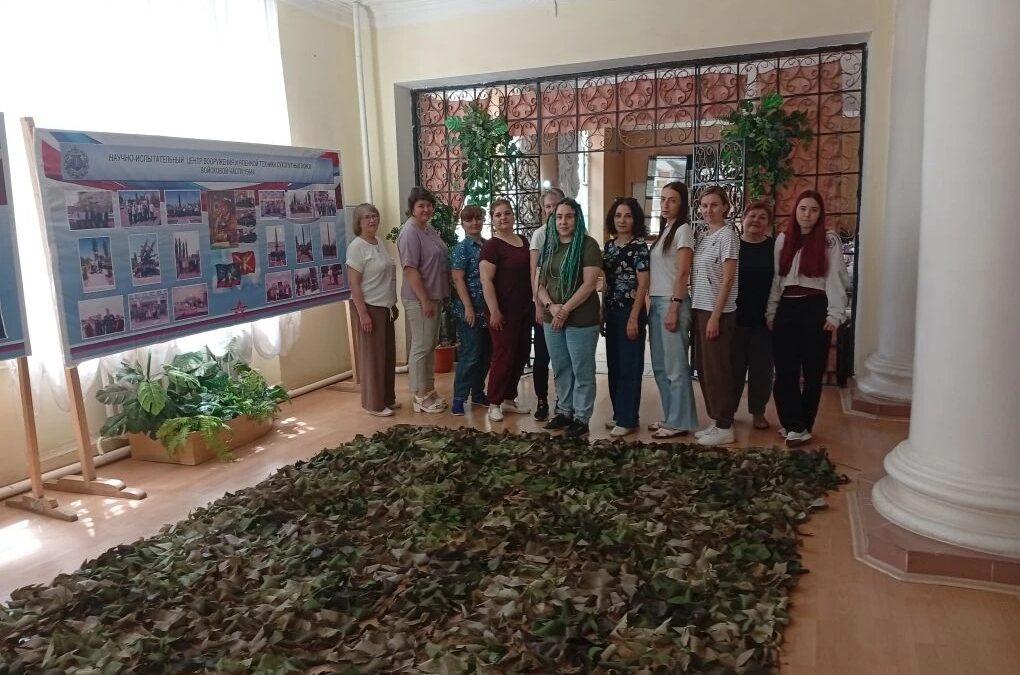В мастерской снова движ! Кроим, плетём, творим. Работа кипит! 😊😊