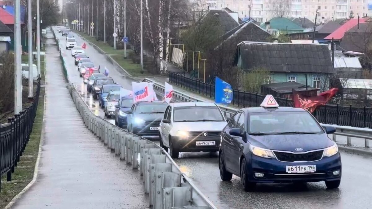 Автопробег к 9 Мая: как через общее дело говорить с молодёжью о важном