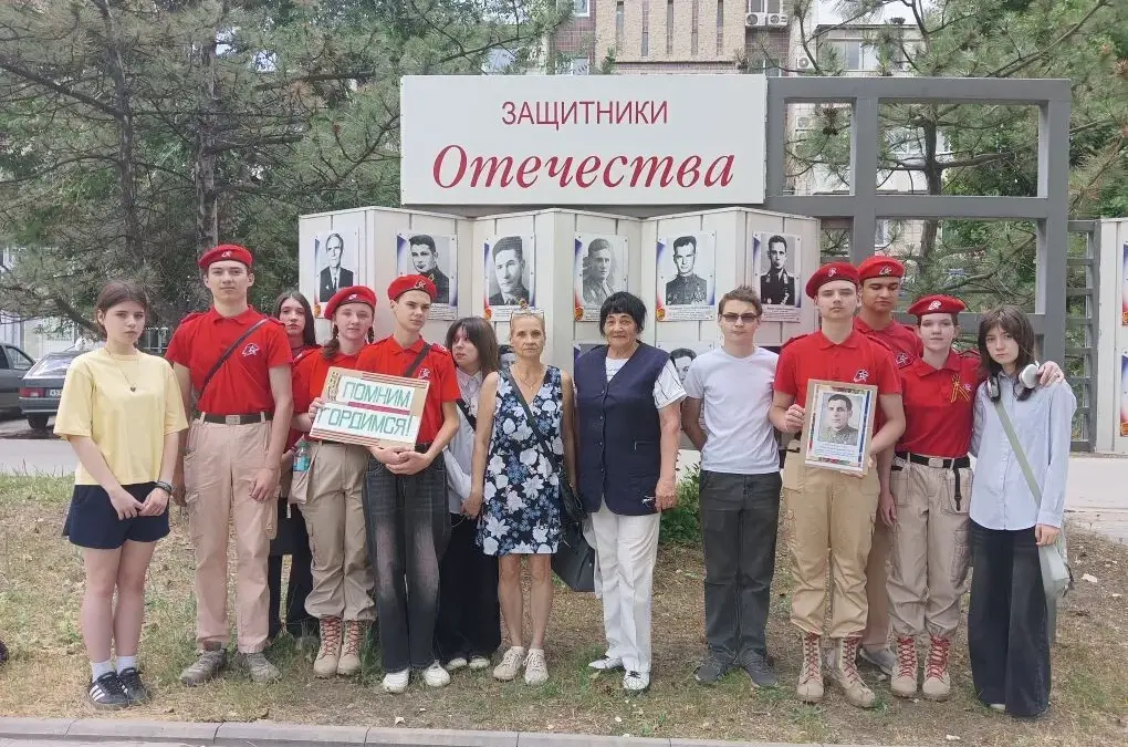 От волонтёра -экскурсия по Проспекту Героев Сталинграда.