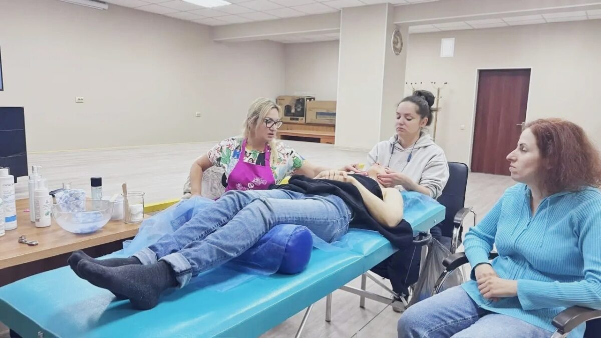 Завершились занятия по направлению «Массаж лица» в рамках проекта «Навигатор профессий».