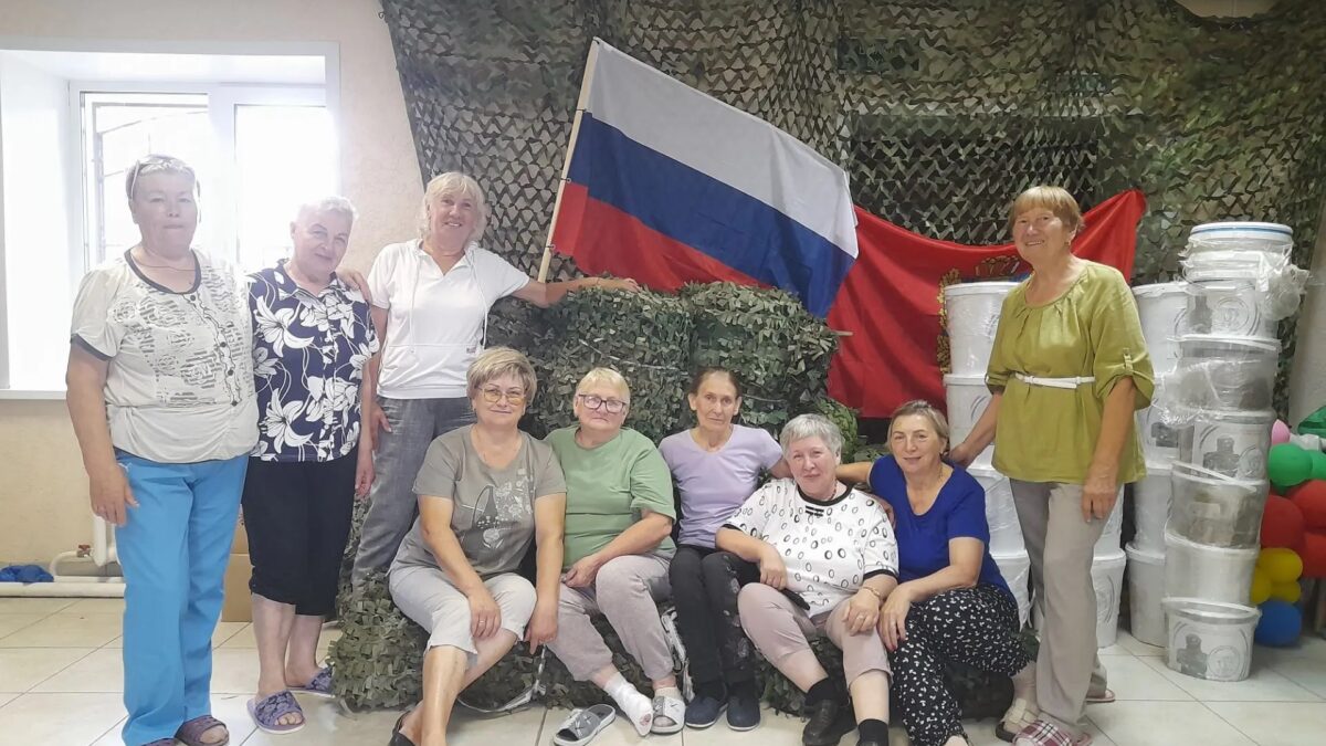 Ежедневно, волонтеры п. Октябрьский  Богучанского МО Красноярского края, трудятся во благо Родины