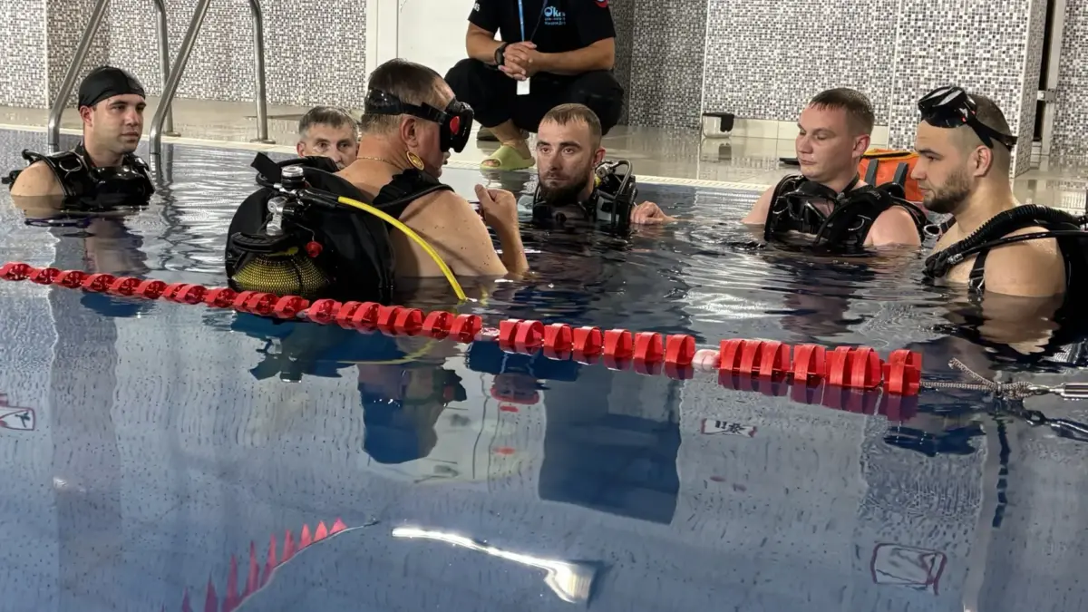 Первые шаги под водой: прошло второе занятие проекта «Дайвинг для героев»