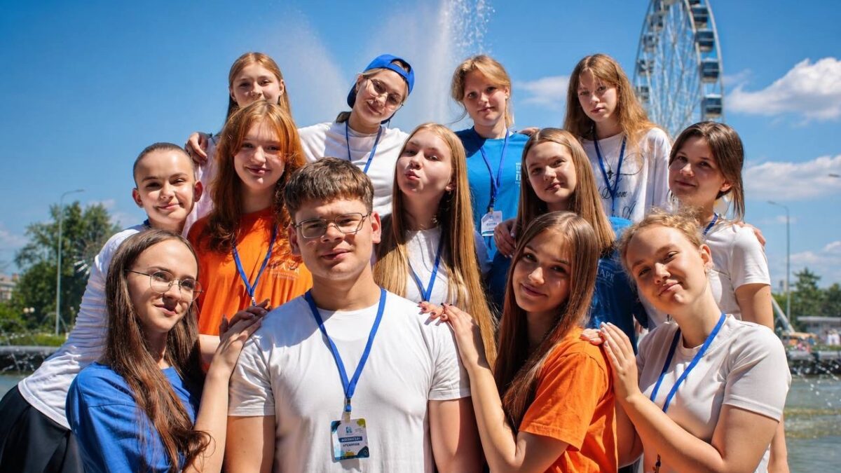 Как здорово, что все мы здесь сегодня собрались!