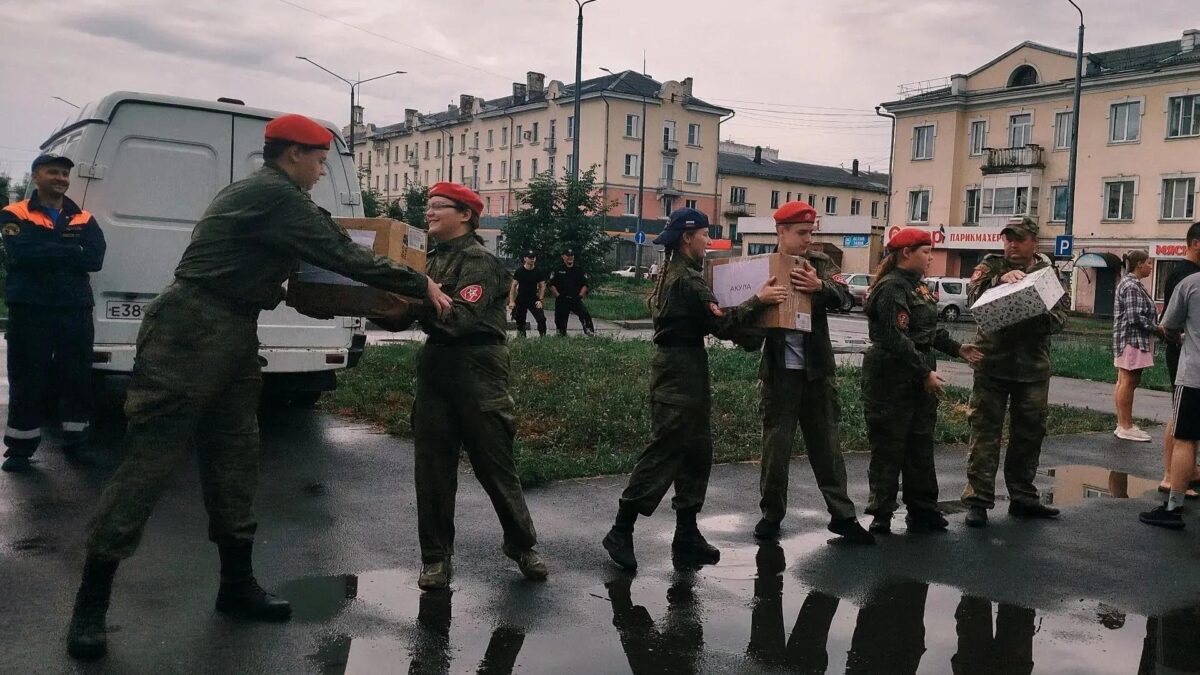 Юнармейцы Новокузнецка: Эстафета добра в действии