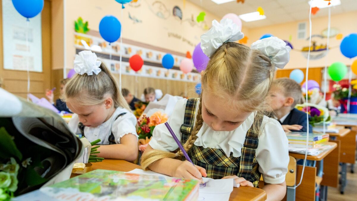 Добро со школьной скамьи: как ребёнку копить волонтёрские часы