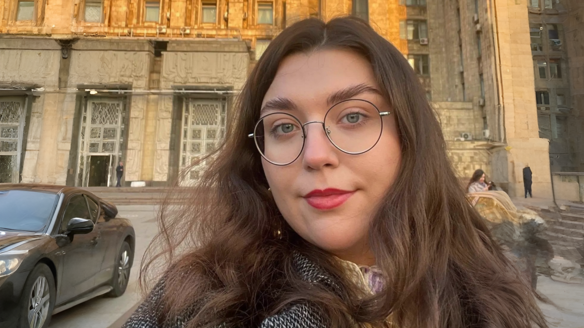 «Это как заходить в холодную воду»: лингвист стала волонтёром-репетитором для сложных подростков