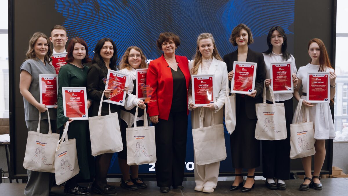 НА КОРАБЛЕ ДОБРОЙ ВОЛИ 