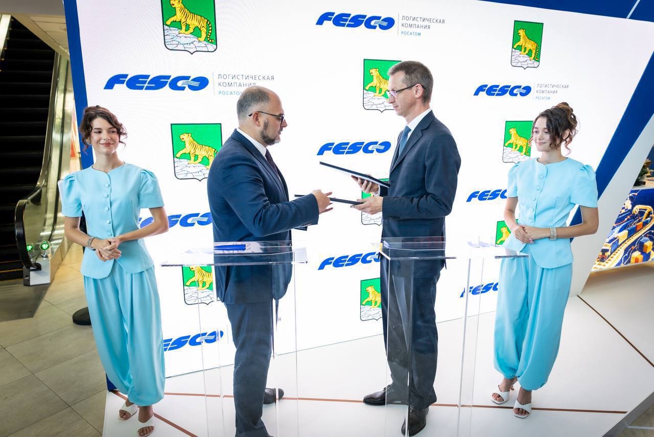 FESCO и администрация Владивостока восстановят стилобат одного из символов города — маяка…