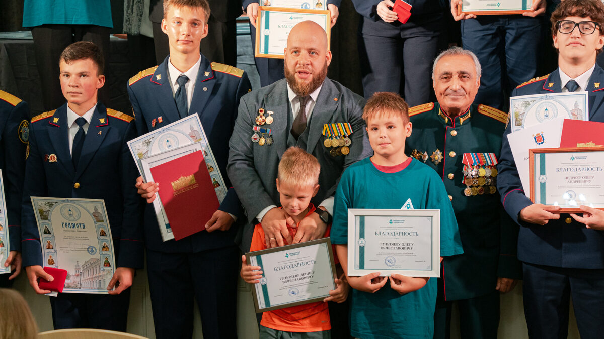 Нам два года
