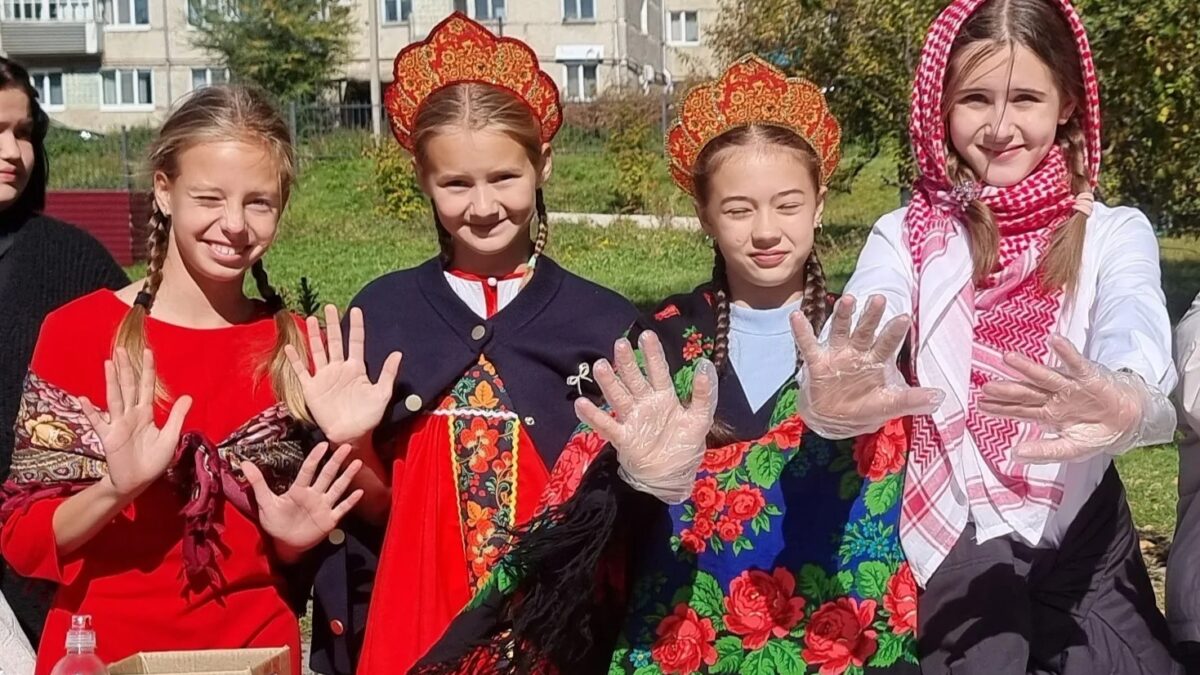 Благотворительная ярмарка «Когда мы едины, мы непобедимы»