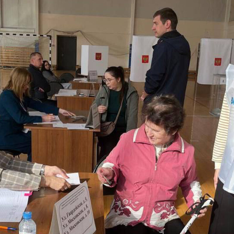 Более 50 000 волонтёров помогли избирателям на выборах в Госдуму