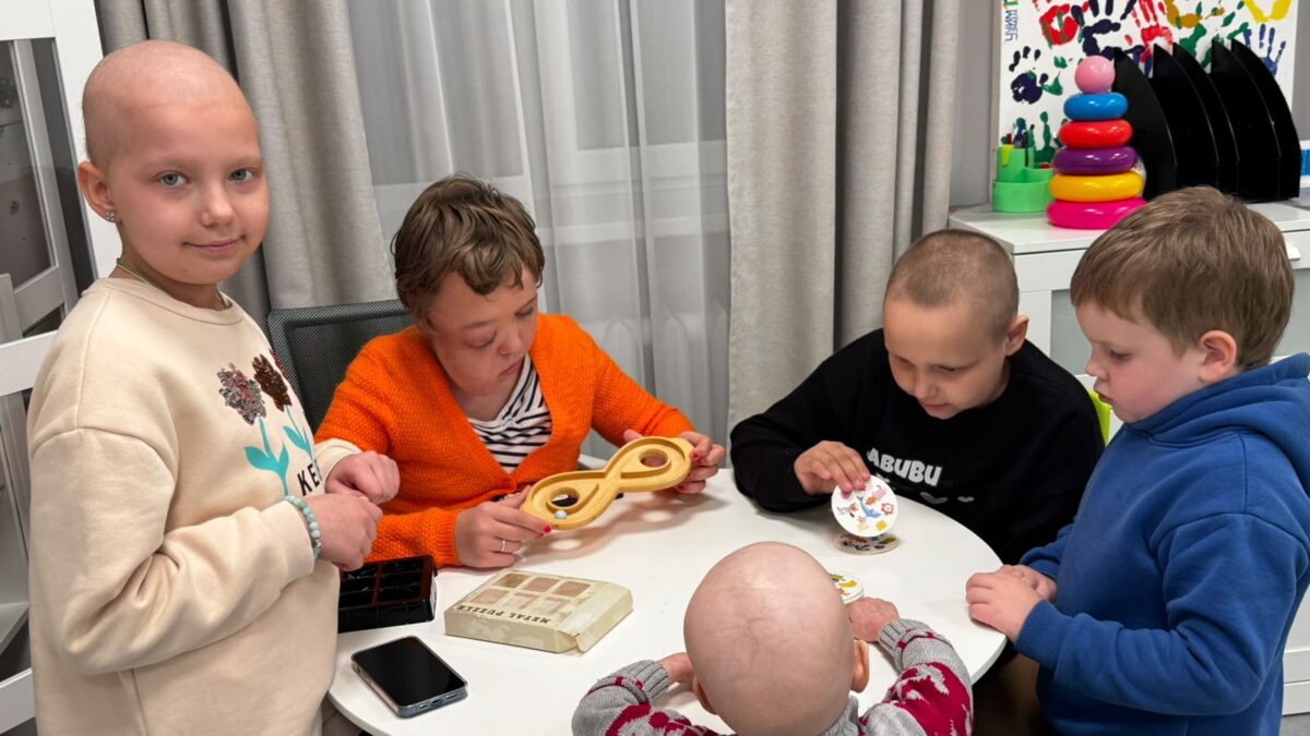 Полгода с детьми и родителями: что изменили в «Добром доме» нейропсихолог и логопед