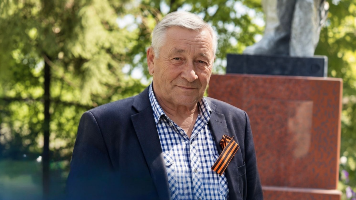 «Задыхаясь от дыма, повис на окне»: 61-летний курянин спас малыша из пожара