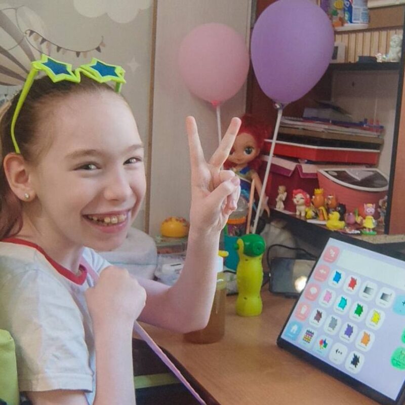 Фонд «Дедморозим» помогает 11-летней Тасе из Перми